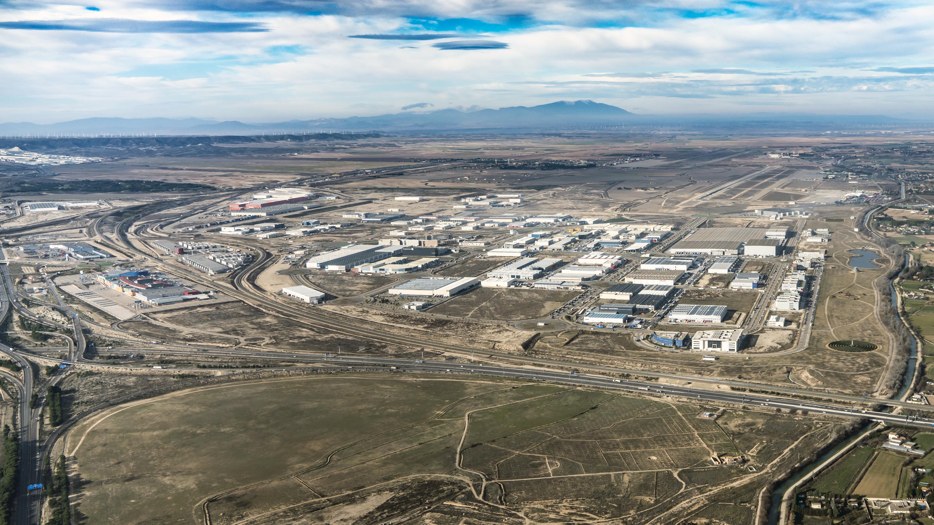 Un grupo español adquiere 100.000 metros cuadrados de suelo en Plaza y realiza una opción de compra por otros 98.000 Un grupo español adquiere 100.000 metros cuadrados de suelo en Plaza y realiza una opción de compra por otros 98.000