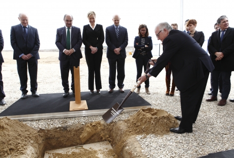 Primera piedra del centro de operaciones, logístico y de distribución de Casa Matachín en PLAZA, que invertirá 22 millones de euros Primera piedra del centro de operaciones, logístico y de distribución de Casa Matachín en PLAZA, que invertirá 22 millones de euros