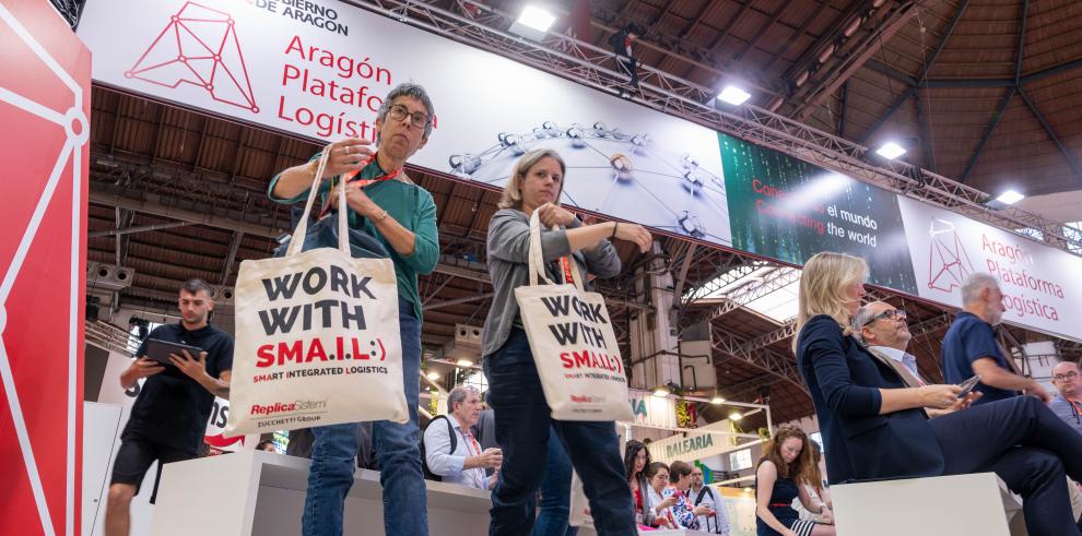Aragón se despide del SIL con buena nota y la visita de cientos de asistentes al stand de APL Aragón se despide del SIL con buena nota y la visita de cientos de asistentes al stand de APL